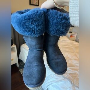 ✨ UGG Tall Boots – Navy Blue – Size 9 ✨